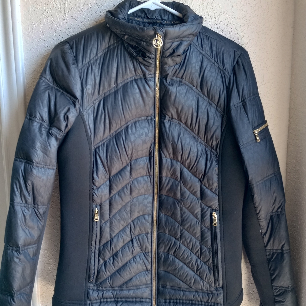 MICHEAL KORS women's black puffer jacket with gold zipper